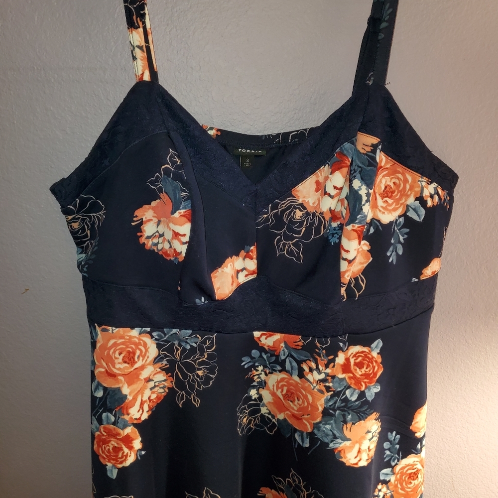 Navy floral top